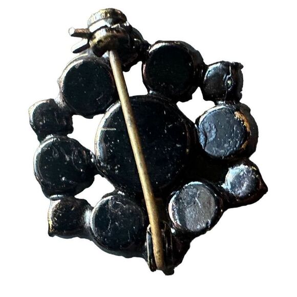 Circle Pendant Necklace With Crystals From Swarovski similar pin - Picture 5 of 6